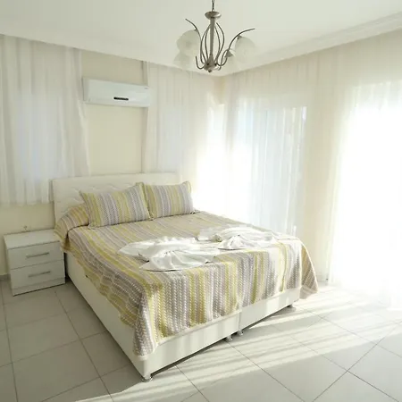 Villa Luna فيلة